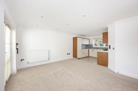 Living Room ( Kitchen/ living open plan )
