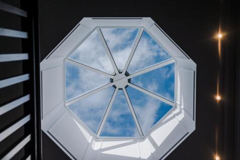 Roof detail