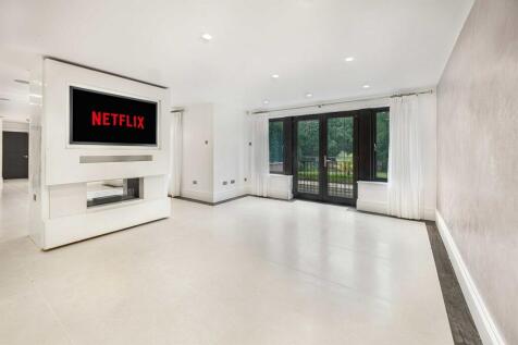 Sitting Room/Dining 