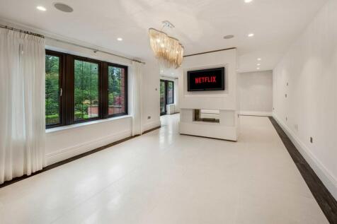 Sitting Room/Dining 