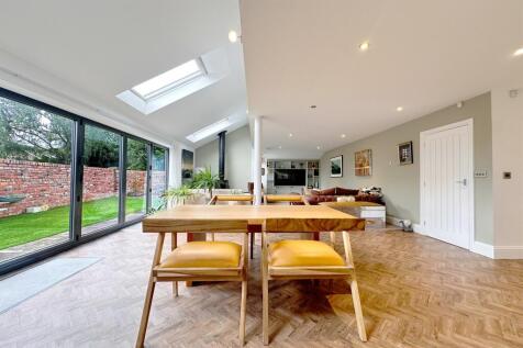 Open Plan Kitchen Li