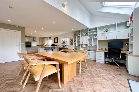 Open Plan Kitchen Li