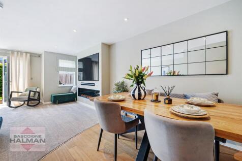 Living/Dining Room