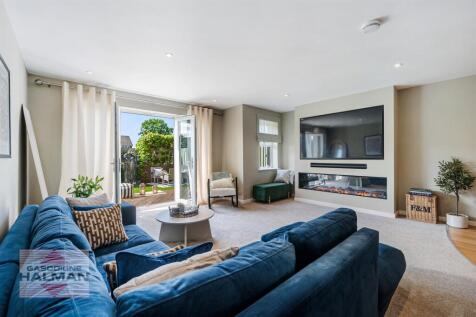 Living/Dining Room