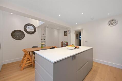 BCWH - 88, Corbet Close - Kitchen B (4).jpg
