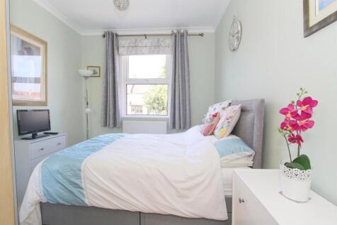 bed 3.jpg