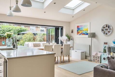 1328877-5-687fcd0...