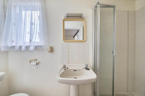 1361608-18-68e679...