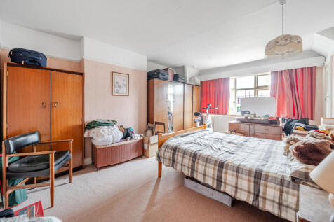 1365470-3-68e909a...