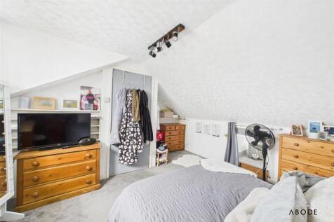 CAM03645G0-PR0169-STILL015.jpg