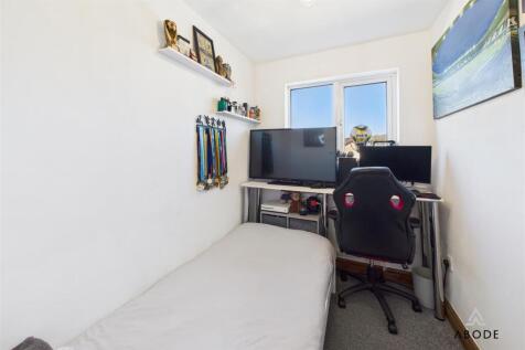 CAM02696G0-PR0537-STILL016.jpg