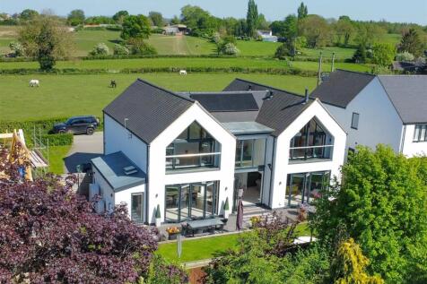 dji_fly_20250430_150518_170_1746022010090_photo_op