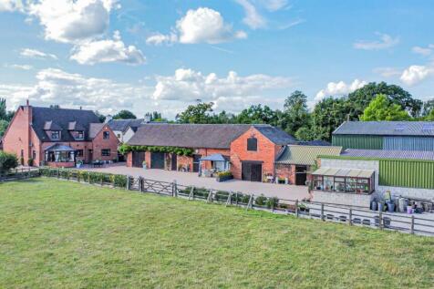 dji_fly_20250905_143716_755_1757079829133_photo_op