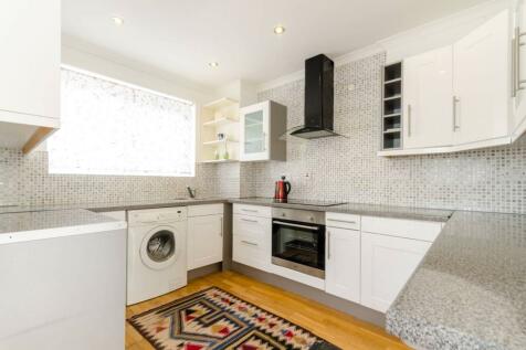 3 Bedroom Houses To Rent In London Rightmove