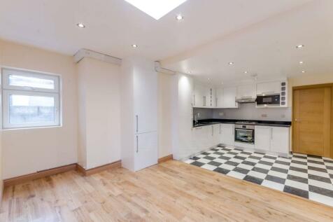 2 Bedroom Flats To Rent In West Hill South West London