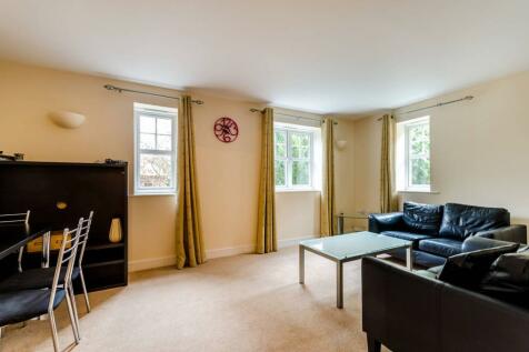 1 Bedroom Flats To Rent In Woking Surrey Rightmove