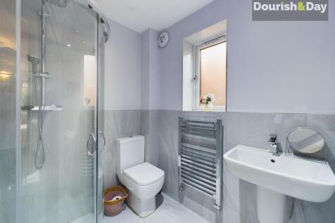 Bedroom Two Ensuite