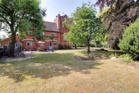 Front Elevation &amp; Garden