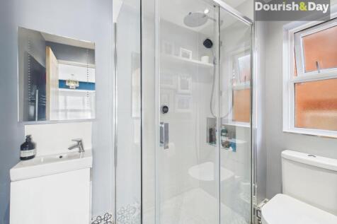 Ensuite Shower Room