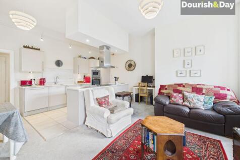 Open Plan Kitchen / Living Diner