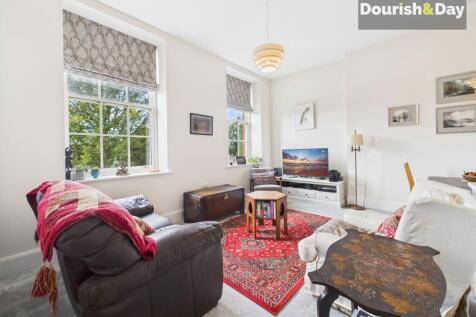 Open Plan Kitchen / Living Diner