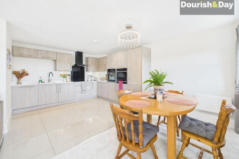 Open Plan Kitchen / Living Diner