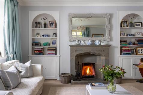 46 - The Home Farmhouse - GL7 7DU - Web.jpg