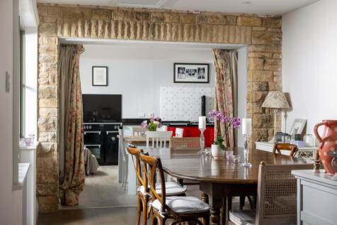 51 - The Home Farmhouse - GL7 7DU - Web.jpg