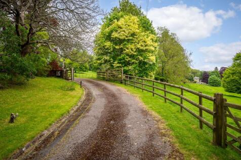 4 - The Home Farmhouse - GL7 7DU - Web.jpg