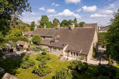 124 - 40-41 Barnsley - GL7 5EE - Web.jpg