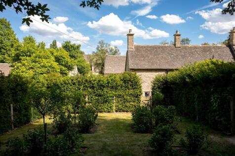 85 - 40-41 Barnsley - GL7 5EE - Web.jpg