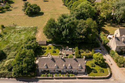 118 - 40-41 Barnsley - GL7 5EE - Web.jpg