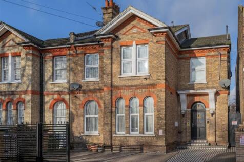 Clova Road E7