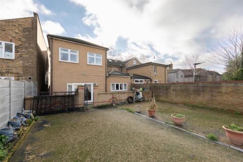 Clova Road E7