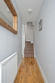 Steele Road E11