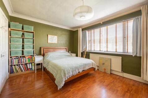 Ramsay Road E7