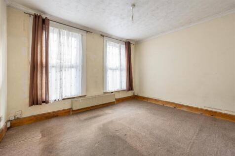 Odessa Road E7
