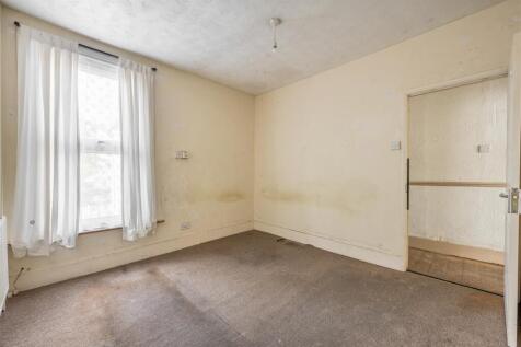 Odessa Road E7
