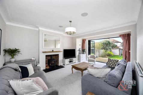 Berriedale Avenue 14-014.jpg