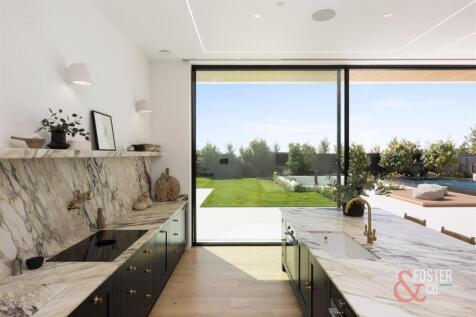 Dyke Road 77a - The One - 00048.jpg