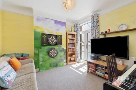 Addison Road, 84-015.jpg