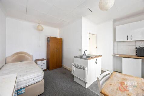 Flat 3 - First Floor-002.jpg