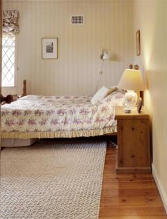 Aupair room cropped.jpg