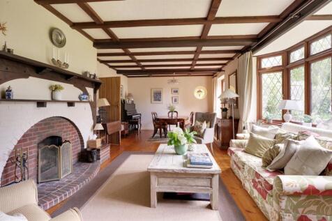 Living room long view.jpg