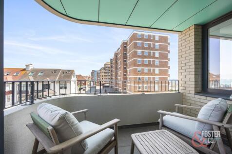 Flat 13-005 13.31.41.jpg