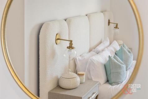 Flat 13-029 13.31.41.jpg