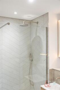 Flat 13-030 13.31.41.jpg