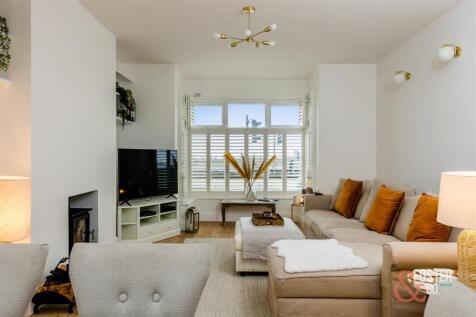 Kingsway, 305, Flat 1-6.JPG