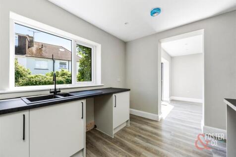 Ladies Mile Rd, 130-011.JPG