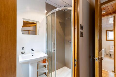 En-suite shower room